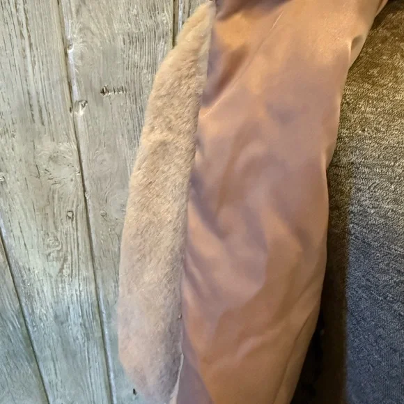 Chelsea & Violet Tan Fur Coat - Picture 7 of 8